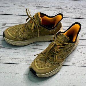 Men's HOKA Shoes Size 9D